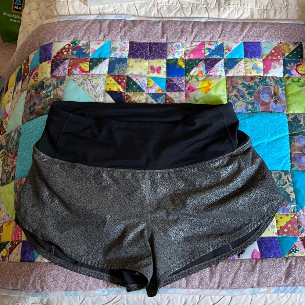 Lulu lemon speed up shorts